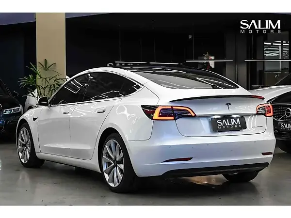 Tesla Model 3 - Imagem 6