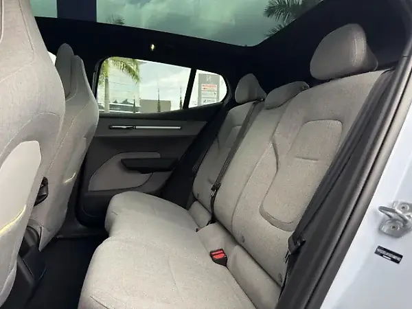 Volvo EX30 - Imagem 14