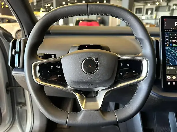 Volvo EX30 - Imagem 8