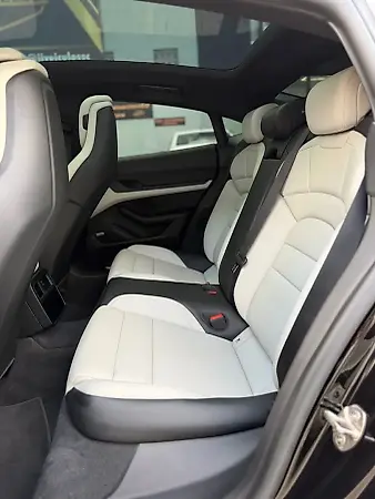 Porsche Taycan - Imagem 16