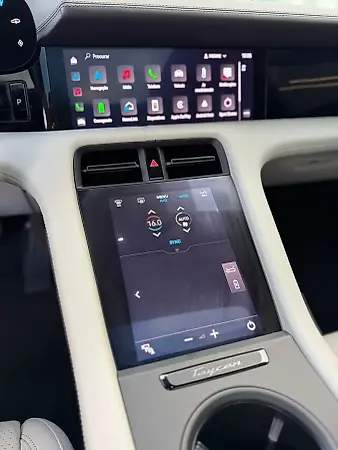 Porsche Taycan - Imagem 14