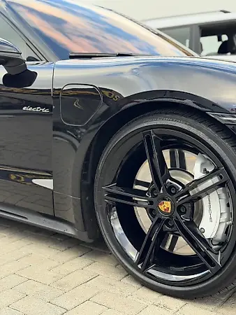 Porsche Taycan - Imagem 4