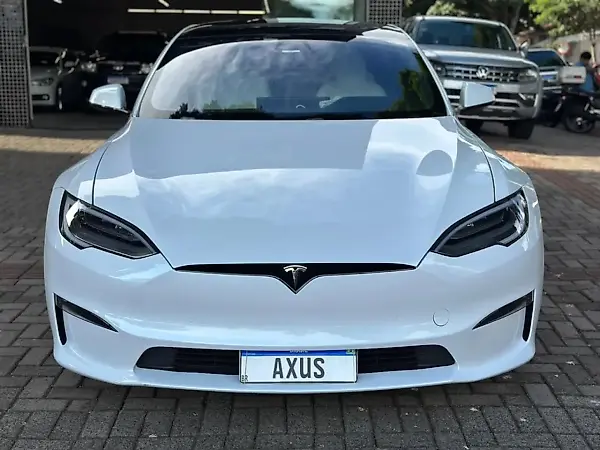 Tesla Model S - Imagem 2