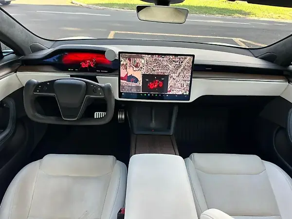 Tesla Model S - Imagem 12