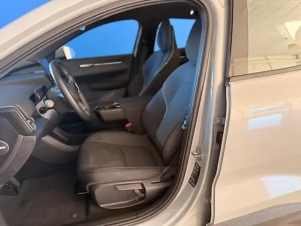 Volvo EX30 - Imagem 4