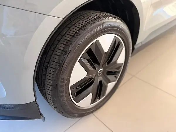 Volvo EX30 - Imagem 19
