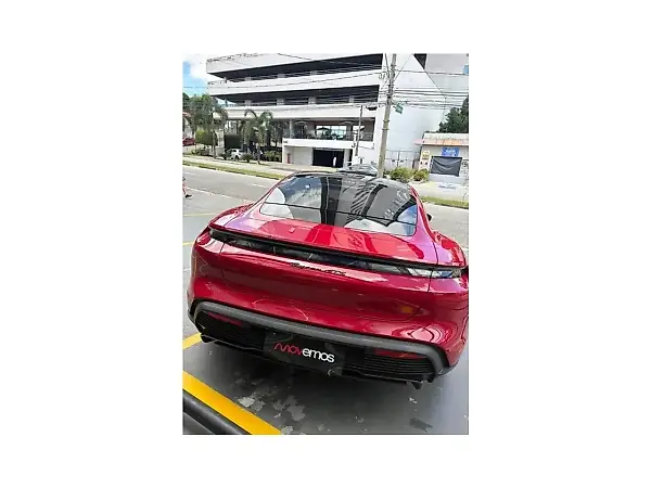Porsche Taycan - Imagem 4
