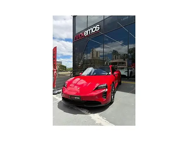 Porsche Taycan - Imagem 19