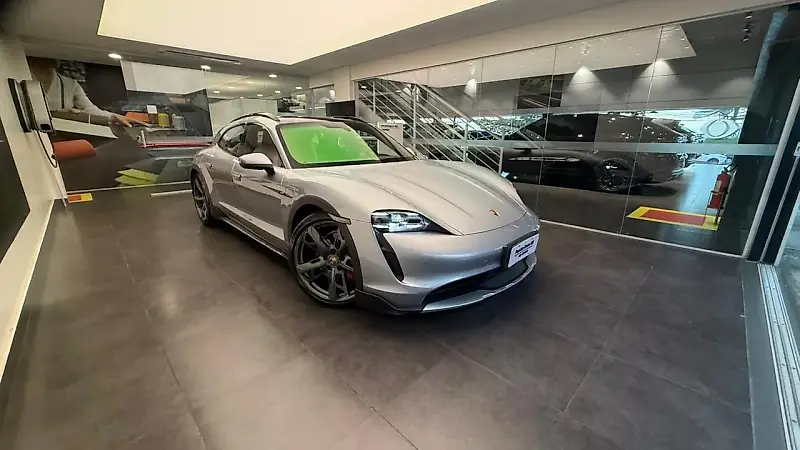 Porsche Taycan - Imagem 3