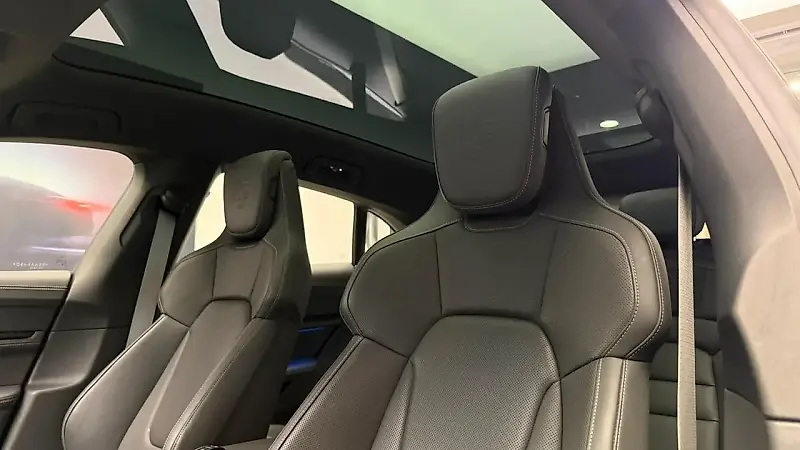 Porsche Taycan - Imagem 8