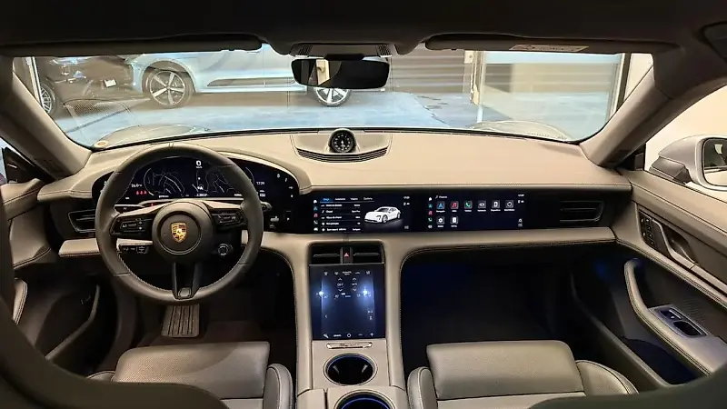 Porsche Taycan - Imagem 10