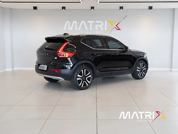 Volvo XC40 - Imagem 2