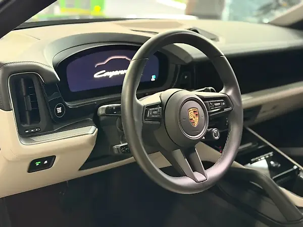 Porsche Cayenne E-hybrid - Imagem 5