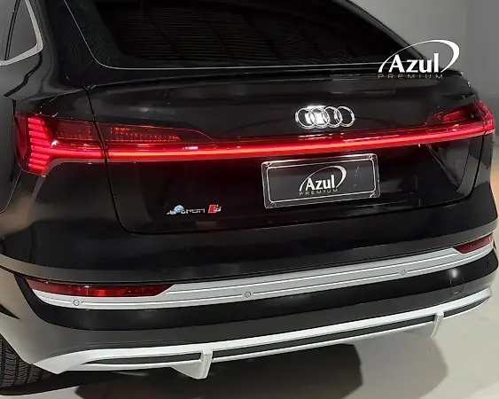 Audi E-tron S Sportback - Imagem 8