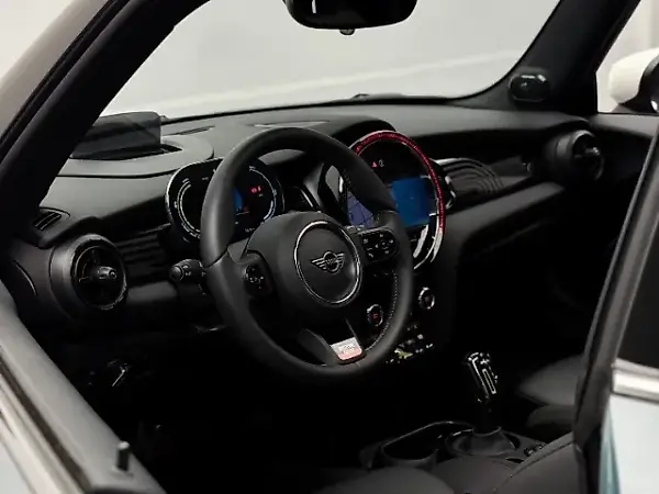 Mini Cooper SE - Imagem 4
