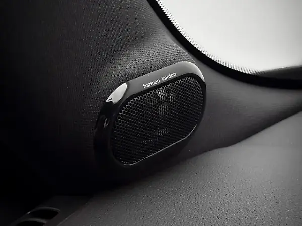 Mini Cooper SE - Imagem 7