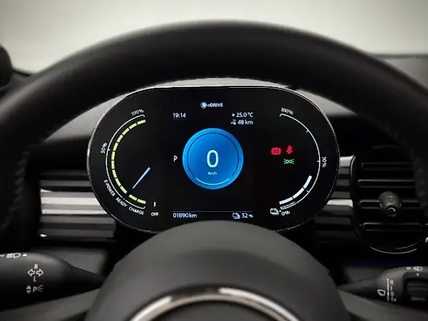 Mini Cooper SE - Imagem 17