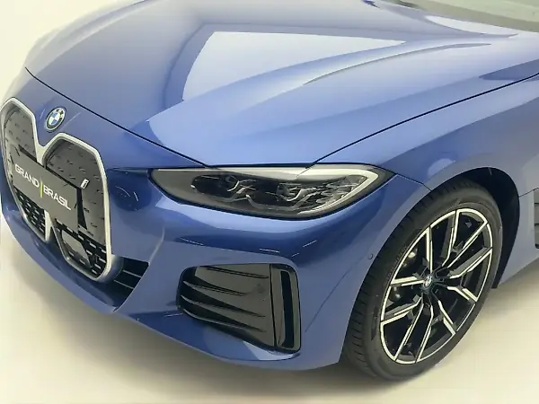 BMW I4 Edrive35 - Imagem 18