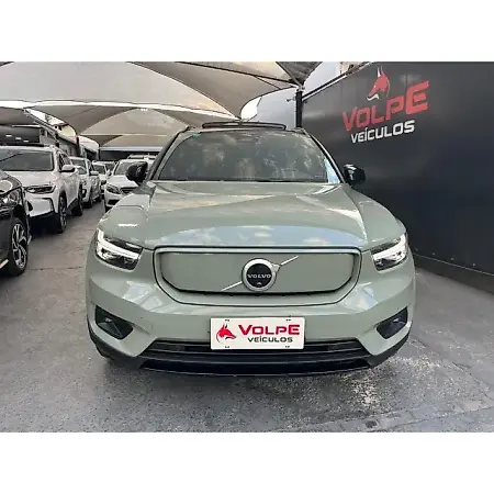 Volvo XC40 - Imagem 2