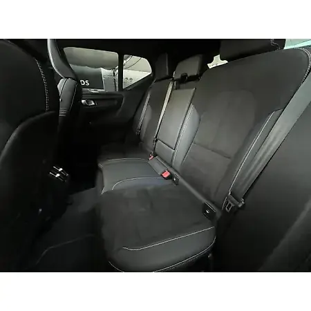 Volvo XC40 - Imagem 8
