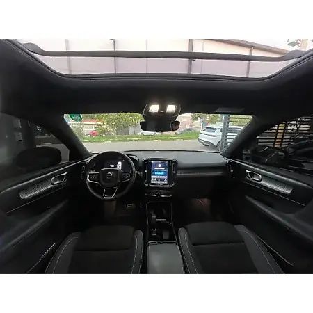 Volvo XC40 - Imagem 9