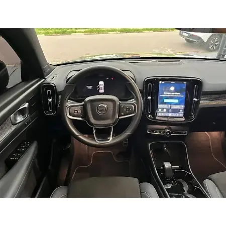 Volvo XC40 - Imagem 10