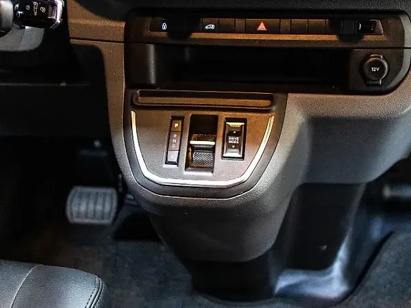Peugeot E-expert - Imagem 16