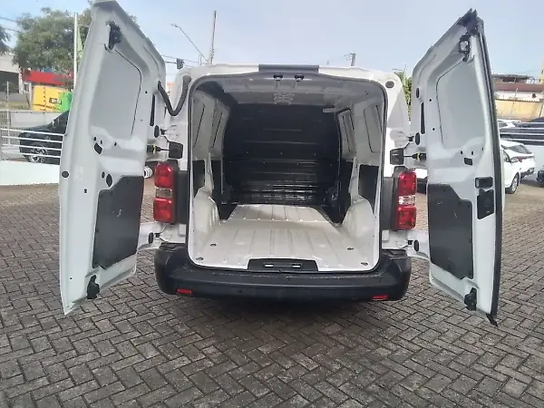 Peugeot E-expert - Imagem 7