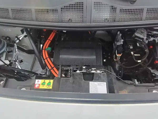 Peugeot E-expert - Imagem 8