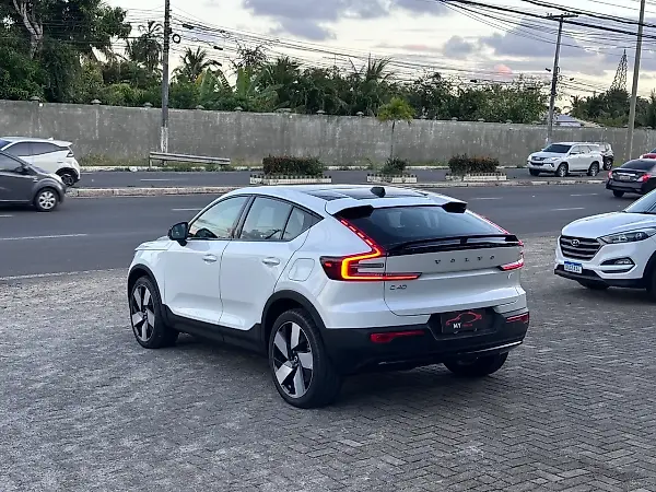 Volvo C40 Recharge - Imagem 4