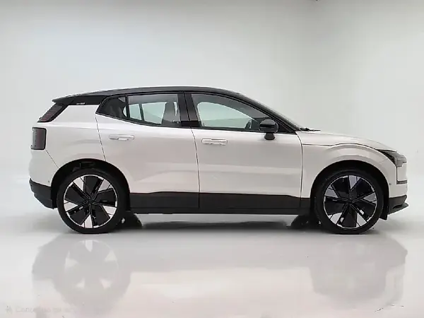 Volvo EX30 - Imagem 2