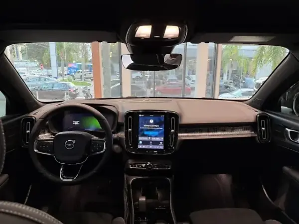 Volvo Ec40 - Imagem 7