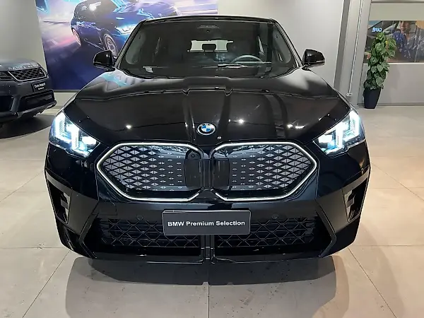 BMW Ix - Imagem 2