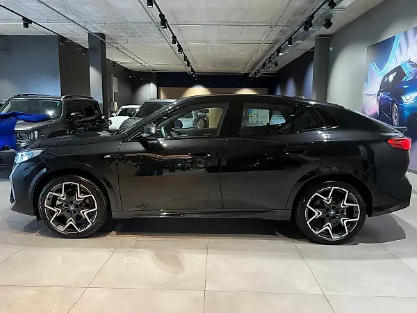 BMW Ix - Imagem 7