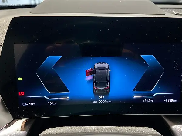 BMW Ix - Imagem 10