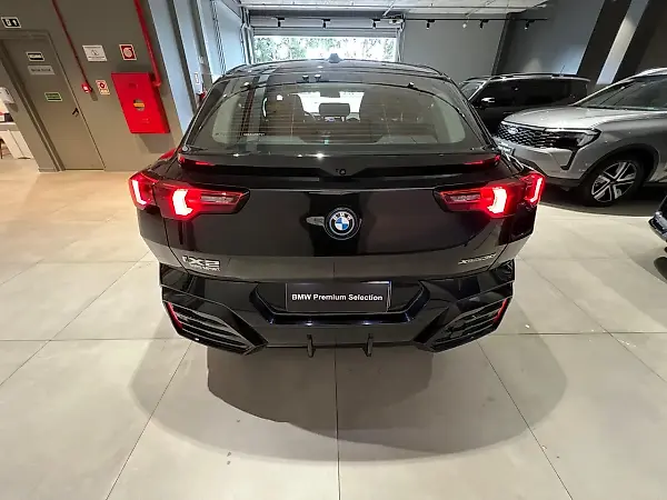 BMW Ix - Imagem 15