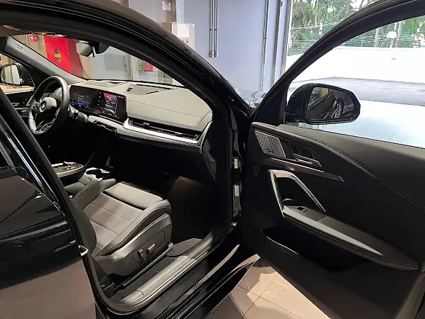 BMW Ix - Imagem 13