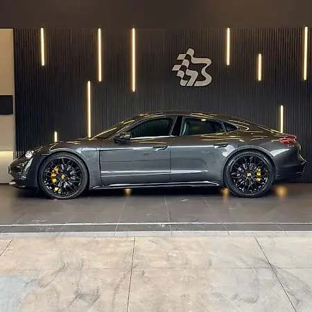 Porsche Taycan - Imagem 6
