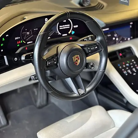 Porsche Taycan - Imagem 5