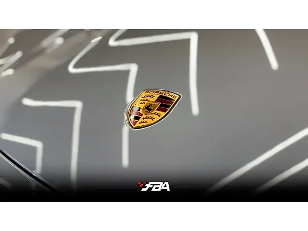 Porsche Taycan - Imagem 5