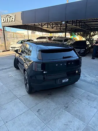 Volvo EX30 - Imagem 4