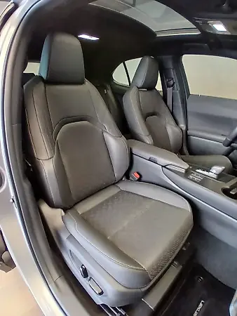 Lexus Ux 300e - Imagem 18