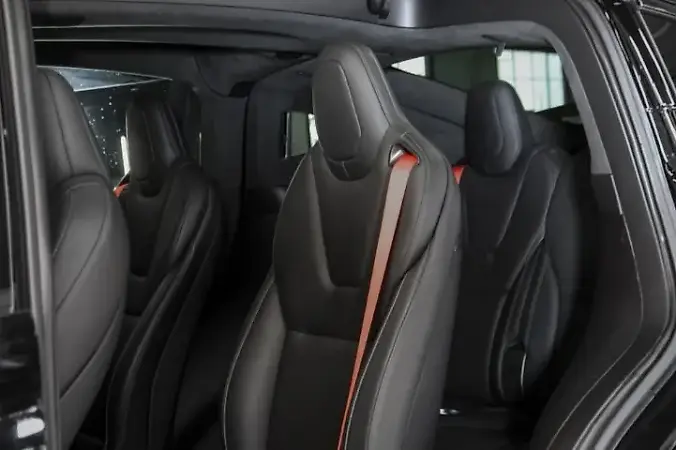 Tesla Model X - Imagem 8