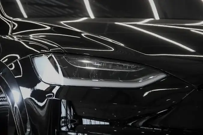 Tesla Model X - Imagem 18