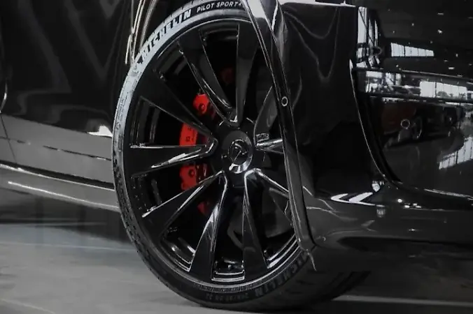 Tesla Model X - Imagem 17