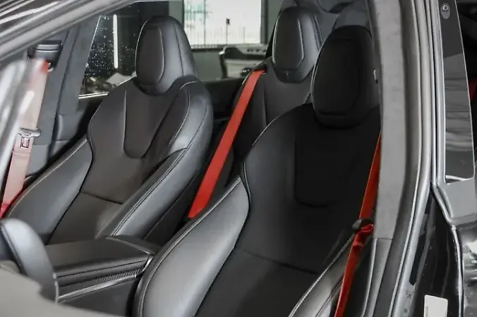 Tesla Model X - Imagem 19