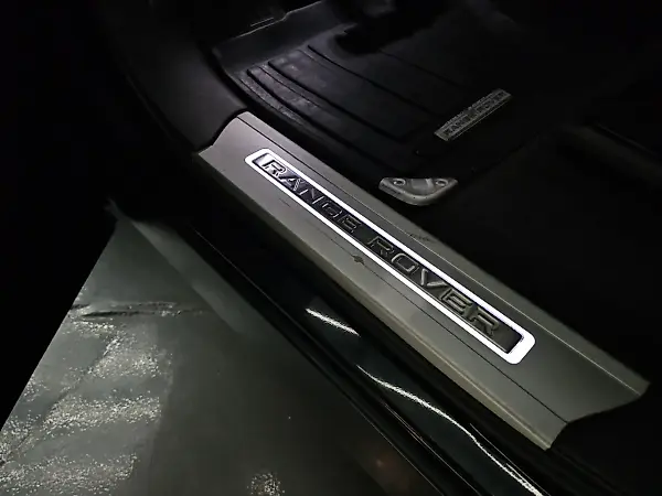 Land Rover Range Rover Sport Plug-in Hybrid - Imagem 17