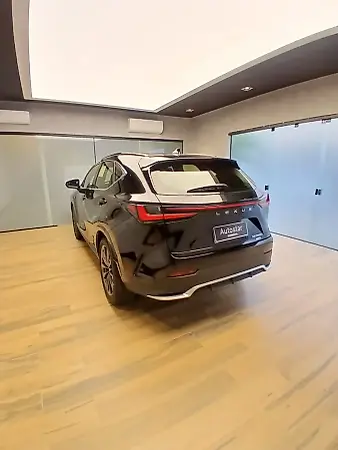 Lexus Nx 450h+ Plug-in Hybrid - Imagem 4