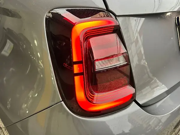 Fiat 500e - Imagem 12