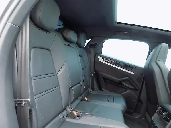 Porsche Cayenne E-hybrid - Imagem 11